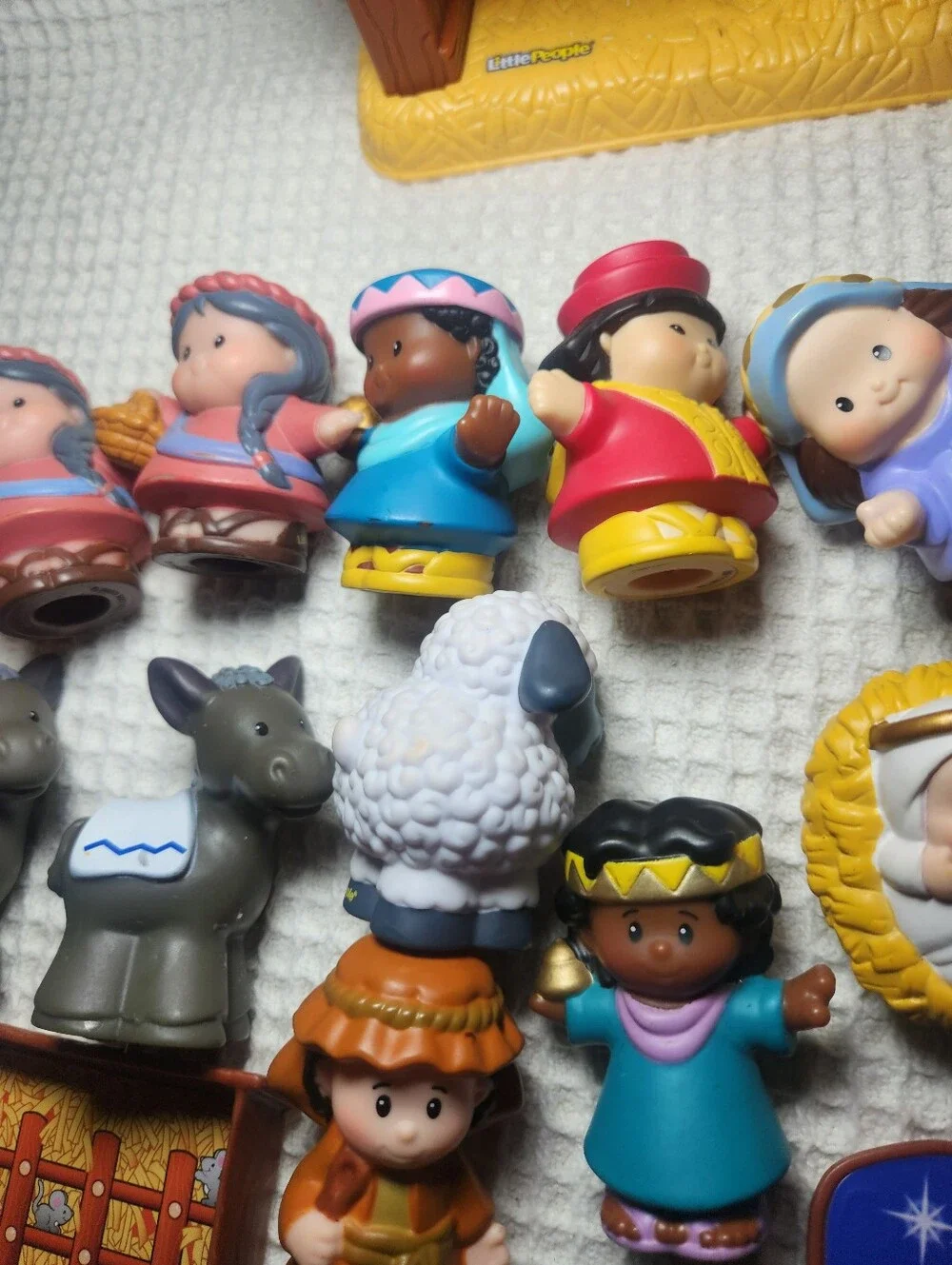 Fisher-Price Yellow Nativity Playset with Multicolor Figures 19pc Set